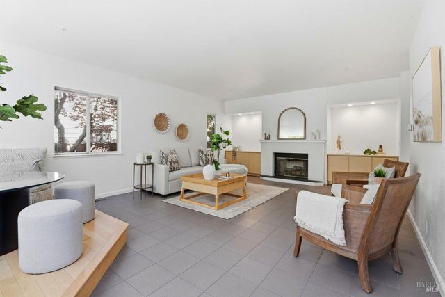 111 Parkview Cir, Corte Madera, CA 94925