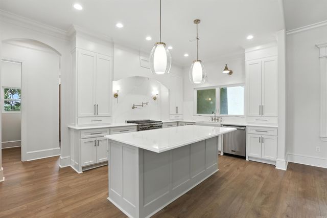 908 Cimarron, Benton, AR 72019