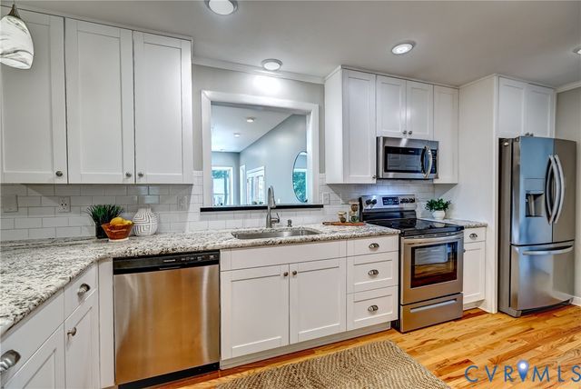 2608 Roaringbrook Dr, Ridge Branch, VA 23233
