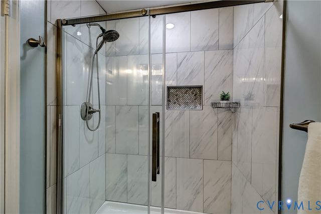 2608 Roaringbrook Dr, Ridge Branch, VA 23233