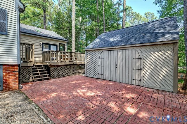2608 Roaringbrook Dr, Ridge Branch, VA 23233