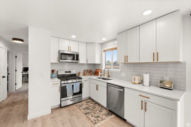 7257 W COPPER HILL DR, Magna, UT 84044