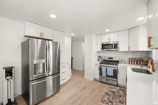 7257 W COPPER HILL DR, Magna, UT 84044