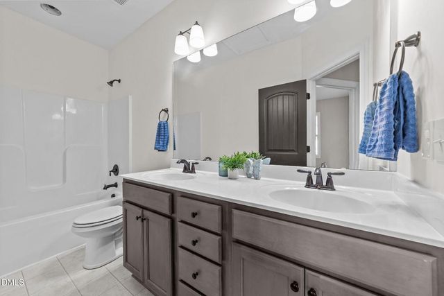 45 Watersedge Lane, Smithfield, NC 27577