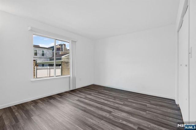 485 Broadway 11, Newark, NJ 07104