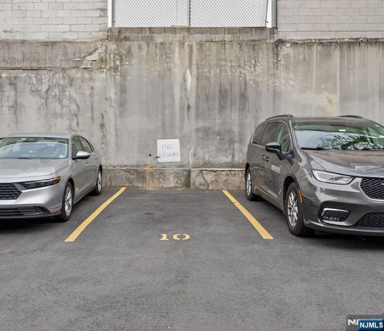 485 Broadway 11, Newark, NJ 07104