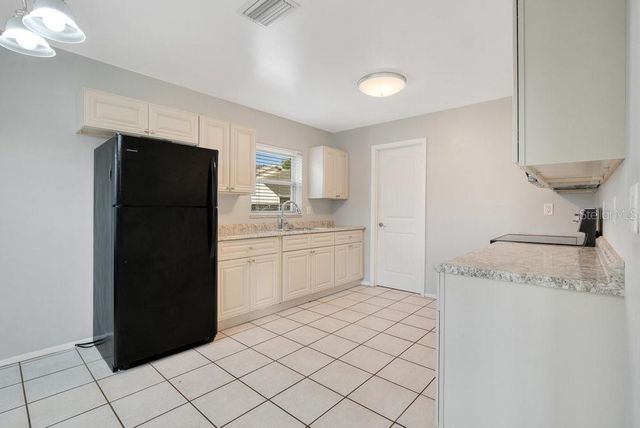 2533 S FERN CREEK AVENUE, Orlando, FL 32806