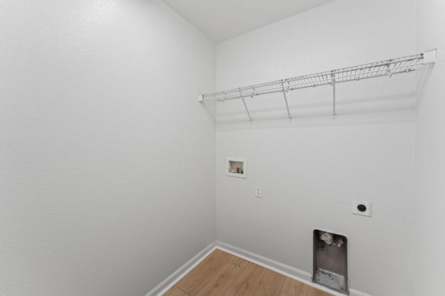 301 Candela Cir, Sacramento, CA 95835