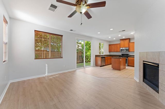 301 Candela Cir, Sacramento, CA 95835
