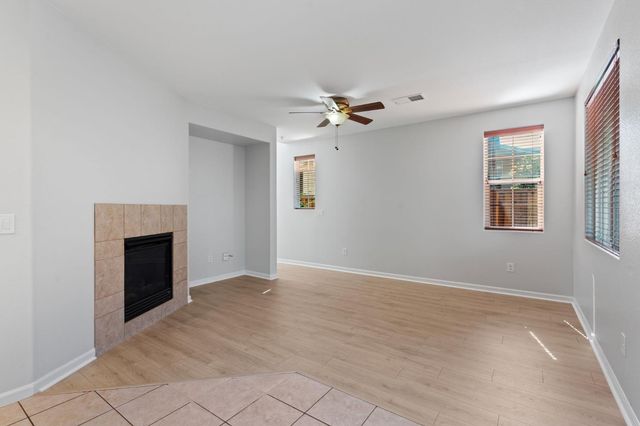 301 Candela Cir, Sacramento, CA 95835