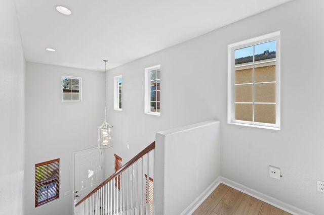301 Candela Cir, Sacramento, CA 95835