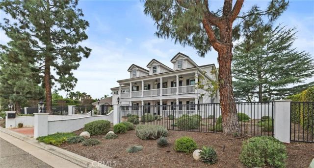 7021 Wyndham Hill, Riverside, CA 92506