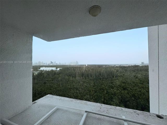 14951 Royal Oaks Lane 1708, North Miami, FL 33181