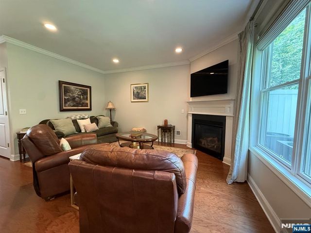 1206 Whitney Lane, Allendale, NJ 07401