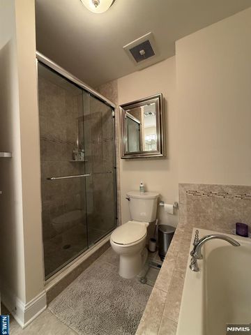 1206 Whitney Lane, Allendale, NJ 07401