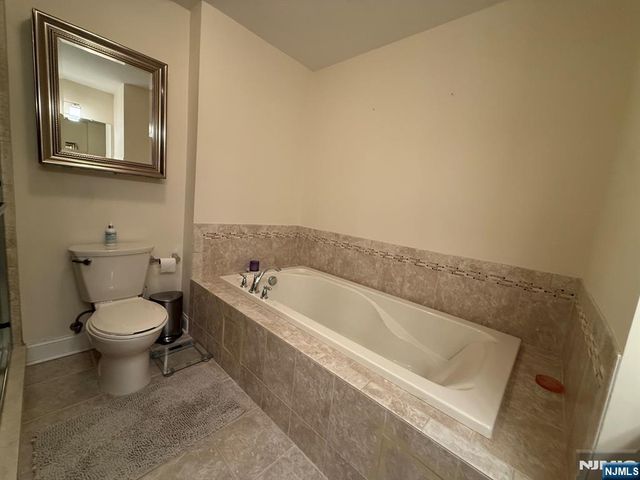 1206 Whitney Lane, Allendale, NJ 07401