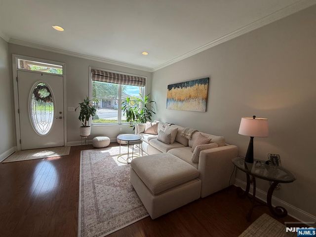 1206 Whitney Lane, Allendale, NJ 07401