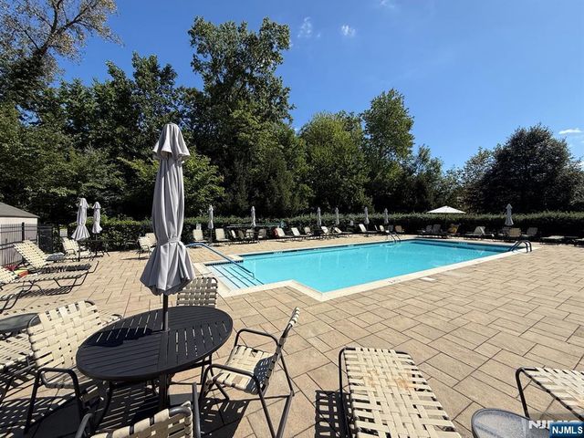1206 Whitney Lane, Allendale, NJ 07401