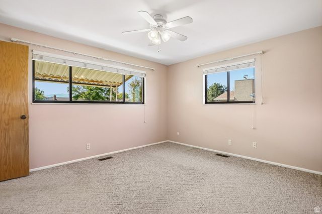 9270 S JANA LEE DR, West Jordan, UT 84088