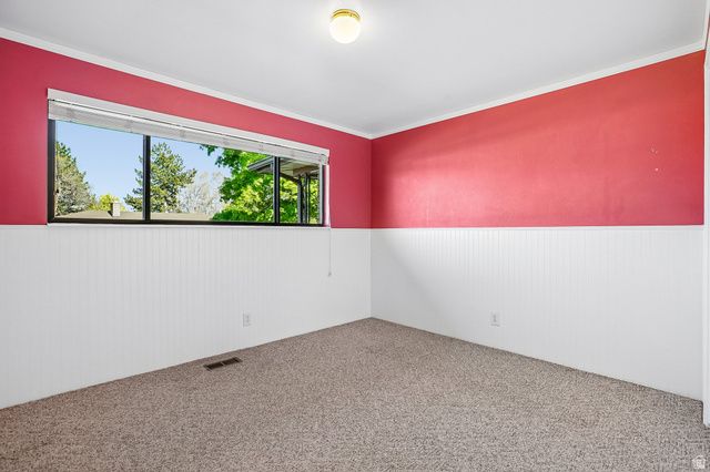 9270 S JANA LEE DR, West Jordan, UT 84088