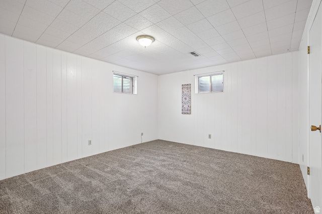 9270 S JANA LEE DR, West Jordan, UT 84088