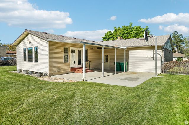 9270 S JANA LEE DR, West Jordan, UT 84088