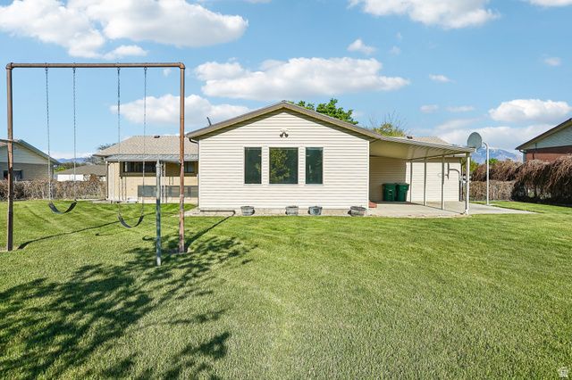 9270 S JANA LEE DR, West Jordan, UT 84088