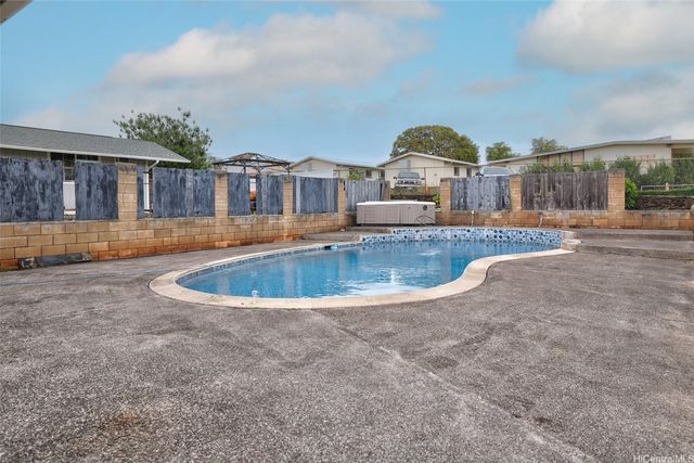 345 Iliwai Drive, Wahiawa, HI 96786