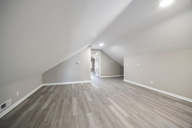 2431 Gunderson Avenue, Berwyn, IL 60402