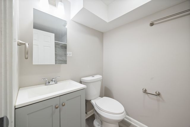 2431 Gunderson Avenue, Berwyn, IL 60402