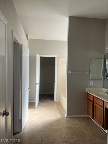 379 Virginia Lake Avenue, Henderson, NV 89015