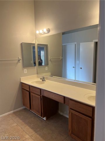 379 Virginia Lake Avenue, Henderson, NV 89015