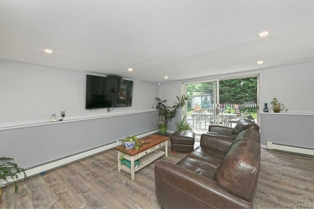 1994 Van Nostrand Avenue, Merrick, NY 11566