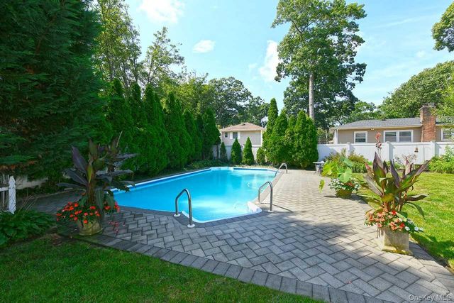 1994 Van Nostrand Avenue, Merrick, NY 11566