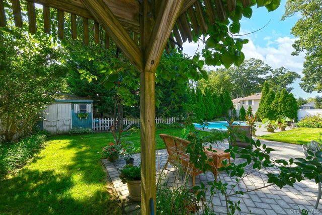 1994 Van Nostrand Avenue, Merrick, NY 11566