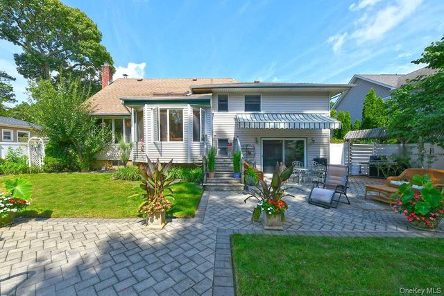 1994 Van Nostrand Avenue, Merrick, NY 11566