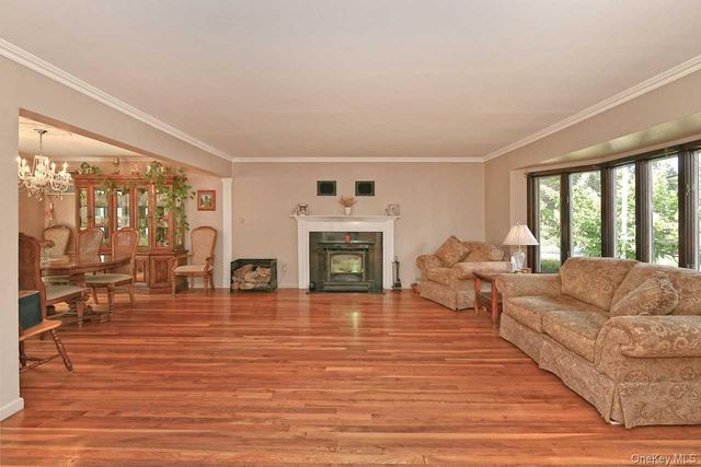 1994 Van Nostrand Avenue, Merrick, NY 11566