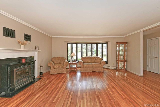1994 Van Nostrand Avenue, Merrick, NY 11566