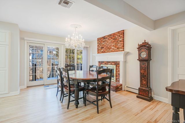 1 6th Street, Nesconset, NY 11767