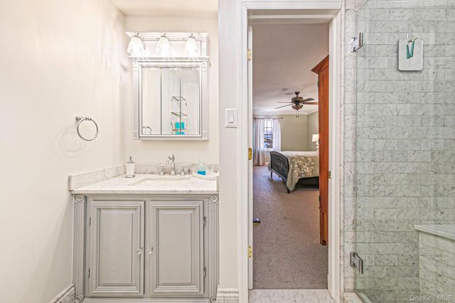 1 6th Street, Nesconset, NY 11767