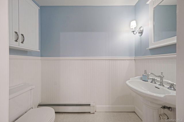 1 6th Street, Nesconset, NY 11767