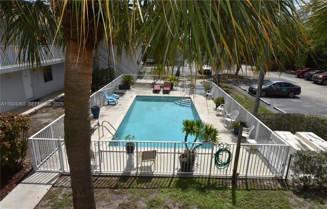 1401 NE 53rd St 211, Fort Lauderdale, FL 33334