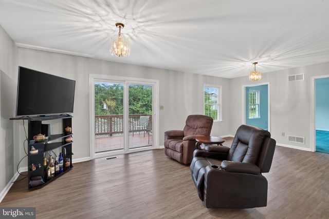 5039 VALLEY VIEW RD, Mohnton, PA 19540