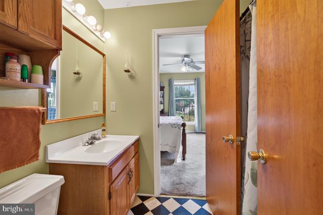5039 VALLEY VIEW RD, Mohnton, PA 19540