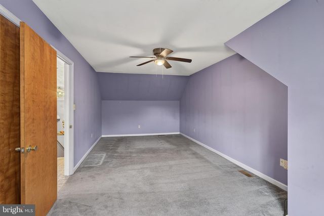 5039 VALLEY VIEW RD, Mohnton, PA 19540