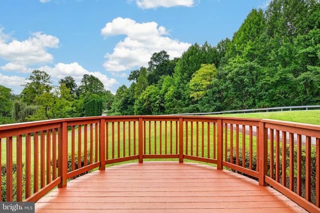 5039 VALLEY VIEW RD, Mohnton, PA 19540