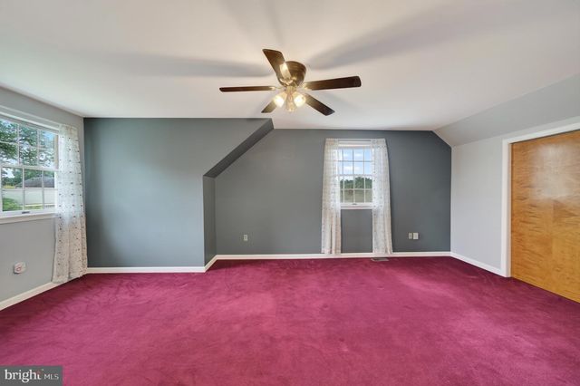 5039 VALLEY VIEW RD, Mohnton, PA 19540