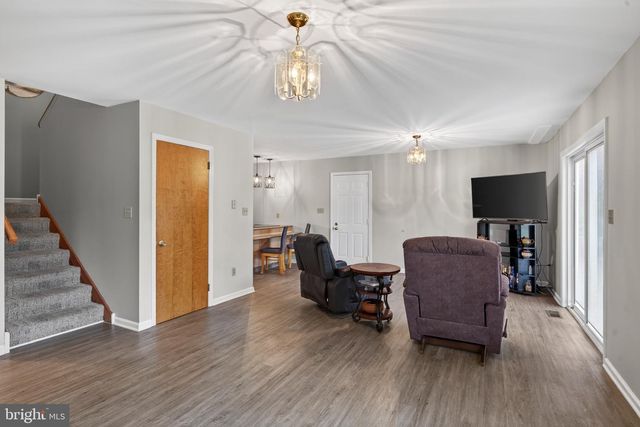 5039 VALLEY VIEW RD, Mohnton, PA 19540