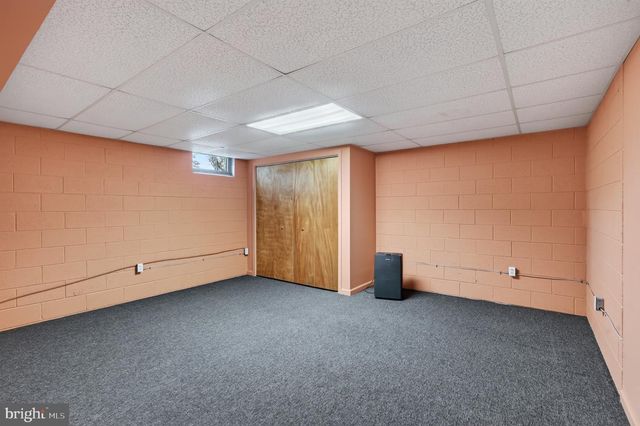 5039 VALLEY VIEW RD, Mohnton, PA 19540