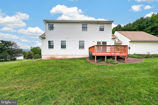 5039 VALLEY VIEW RD, Mohnton, PA 19540